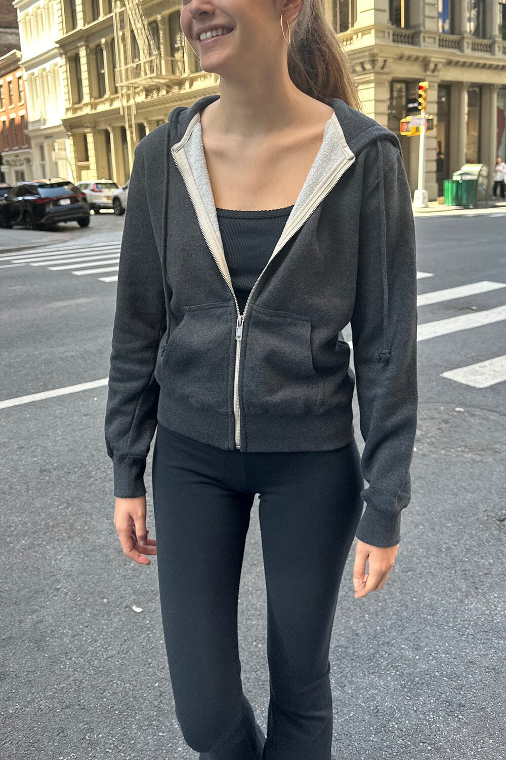 BRANDY MELVILLE - selling Christy Hoodie