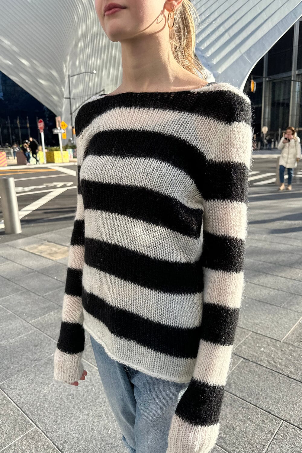 Black and white striped pullover sale