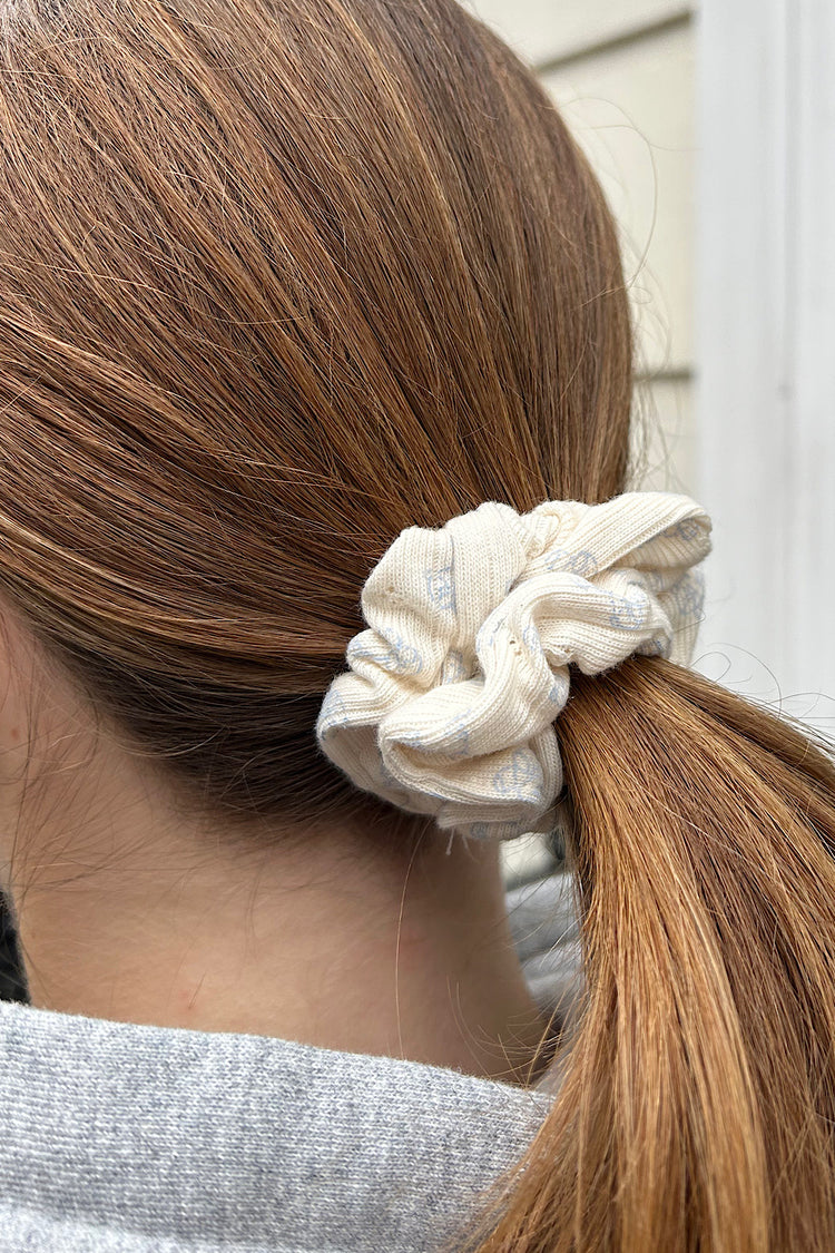 Teddy Bear Scrunchie | Ivory With Light Blue Print