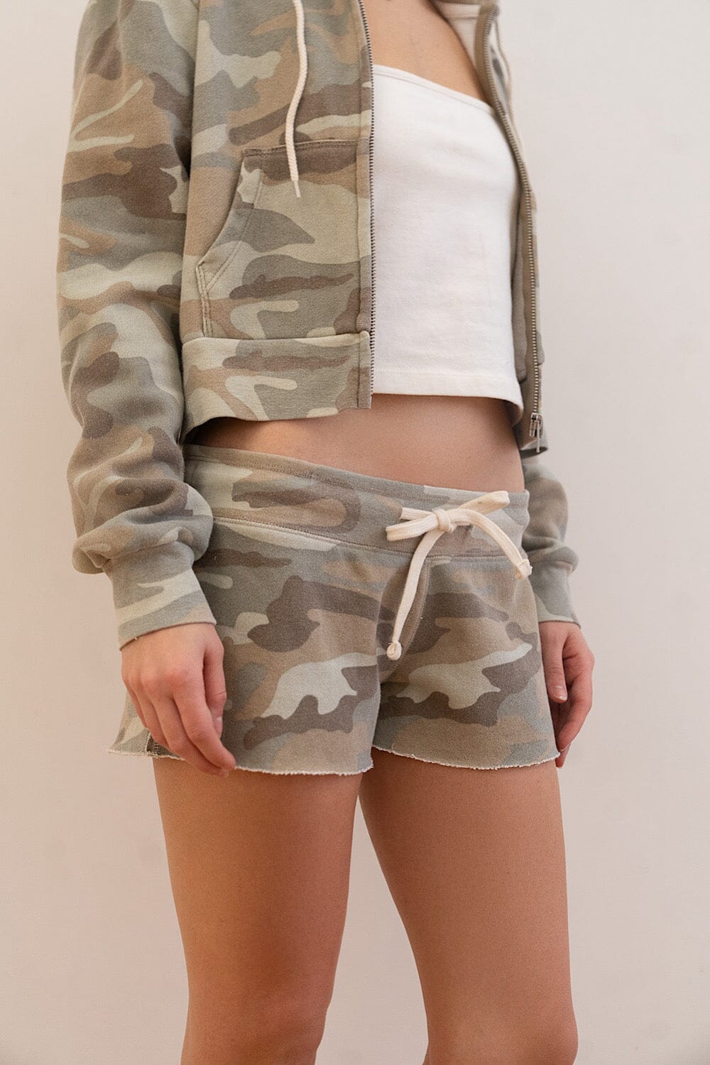 Marcie Light Camouflage Sweatshorts | Light Camouflage / XS/S