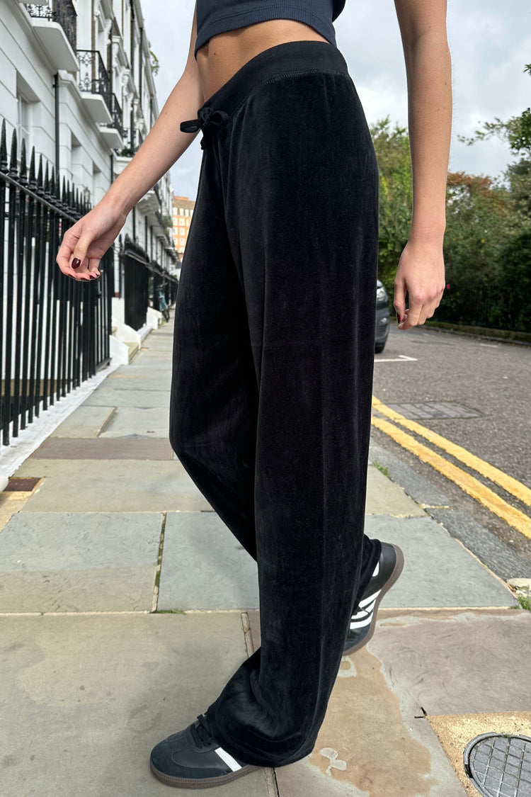 Rainey Velour Sweatpants | Black / S/M