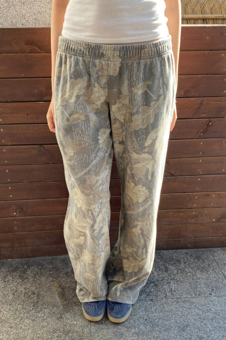 Anastasia Tie Sweatpants | Camouflage Leaves / XS/S
