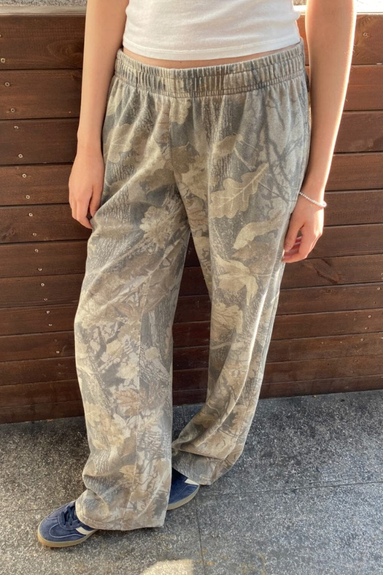 Anastasia Tie Sweatpants | Camouflage Leaves / XS/S