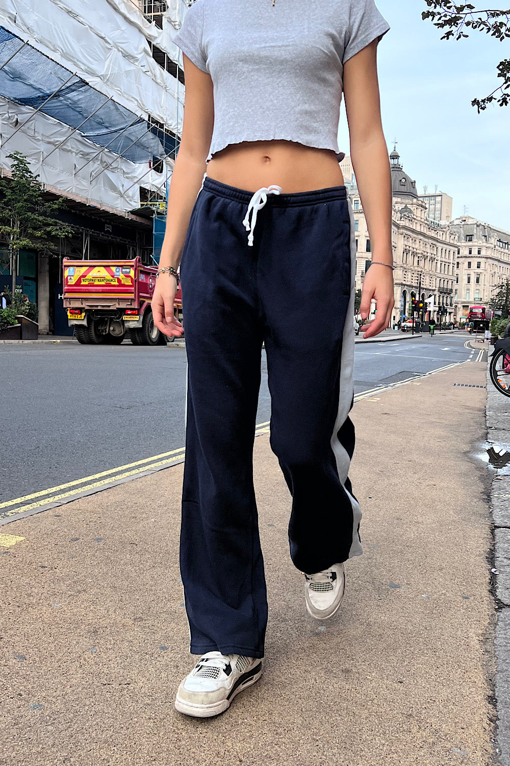 Anastasia Stripe Sweatpants – Brandy Melville UK