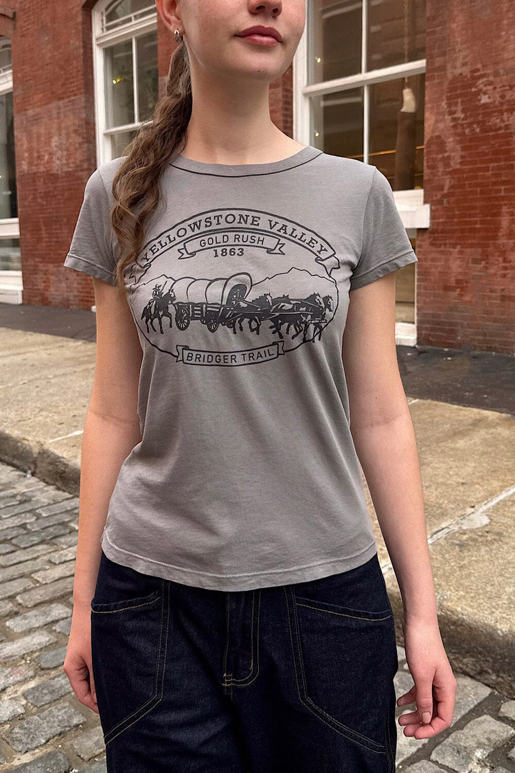 Hailie Yellow Stone Valley Top | Dark Grey / Regular Fit