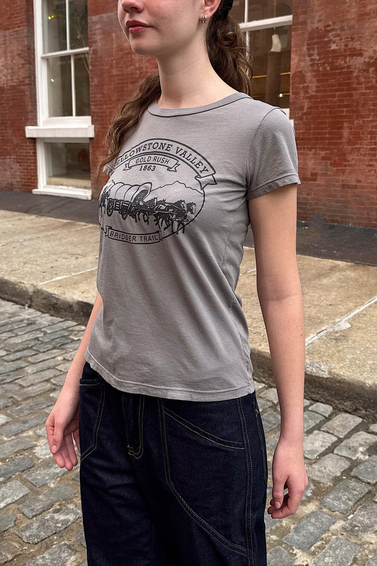 Hailie Yellow Stone Valley Top | Dark Grey / Regular Fit