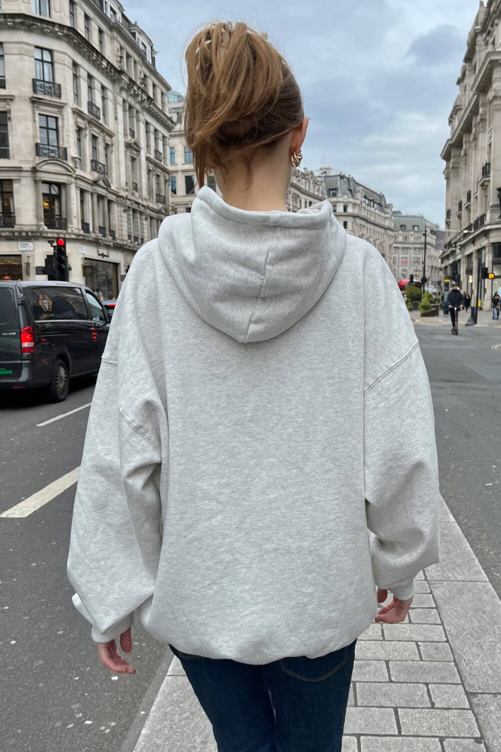 Light Heather Grey / Oversized Fit