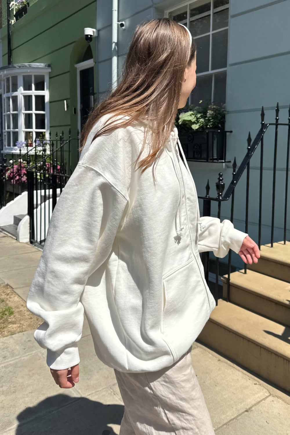 Natural White / Oversized Fit