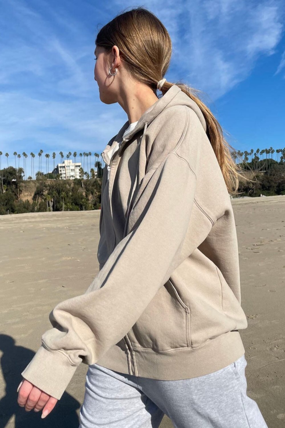 Tan / Oversized Fit