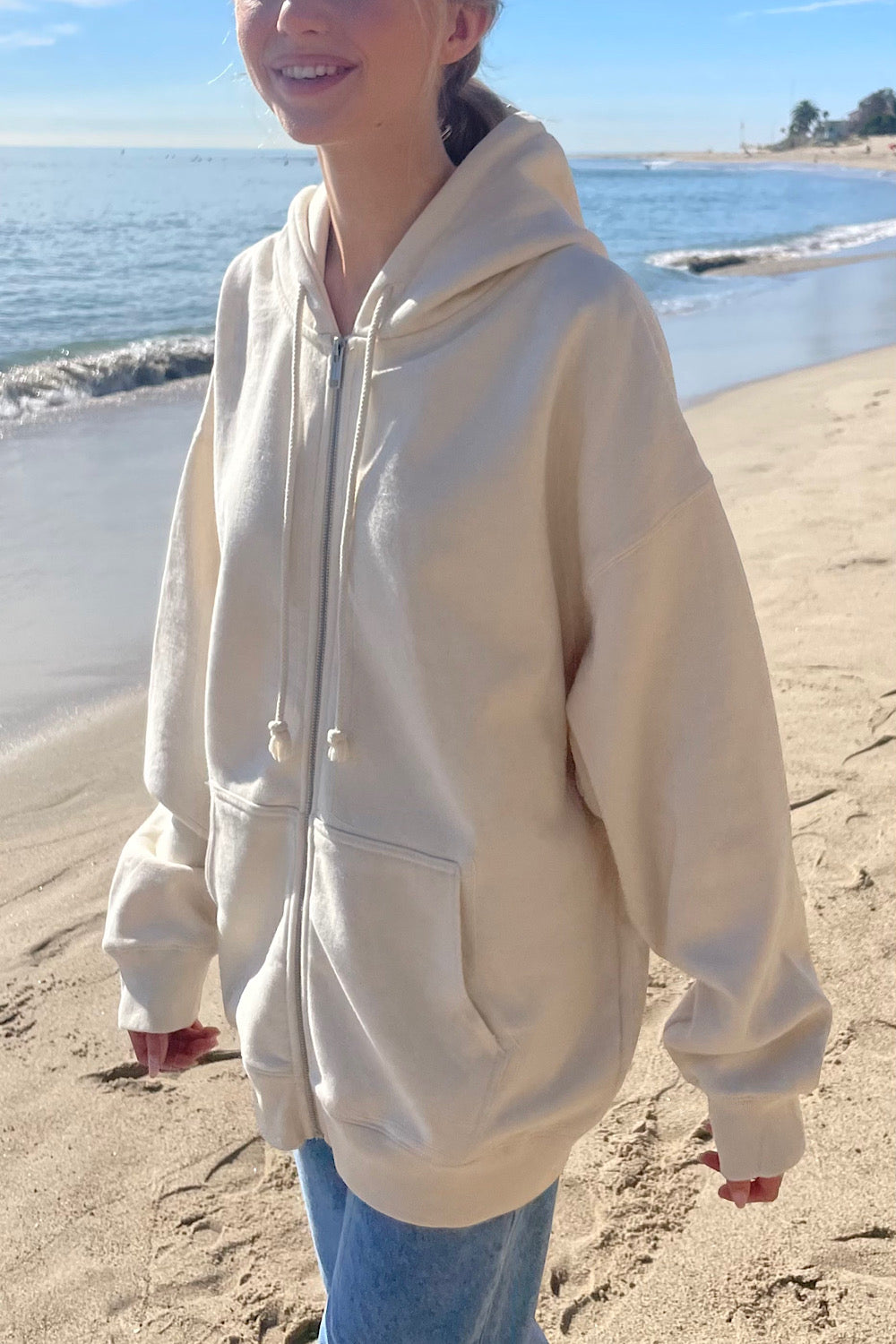 Cream / Oversized Fit