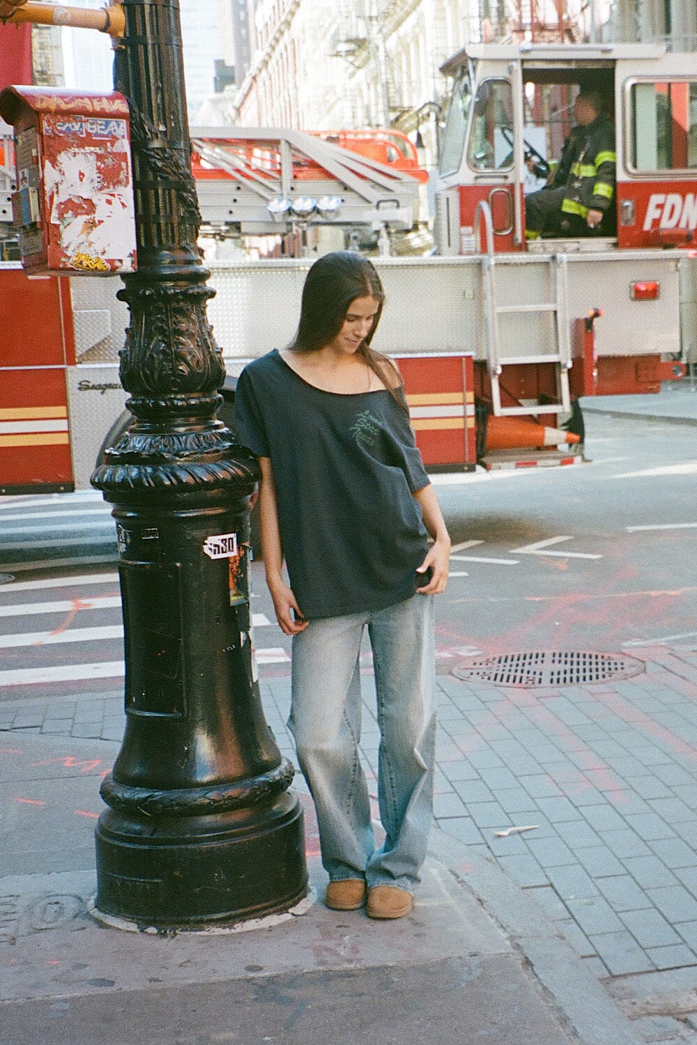 Black / Oversized Fit