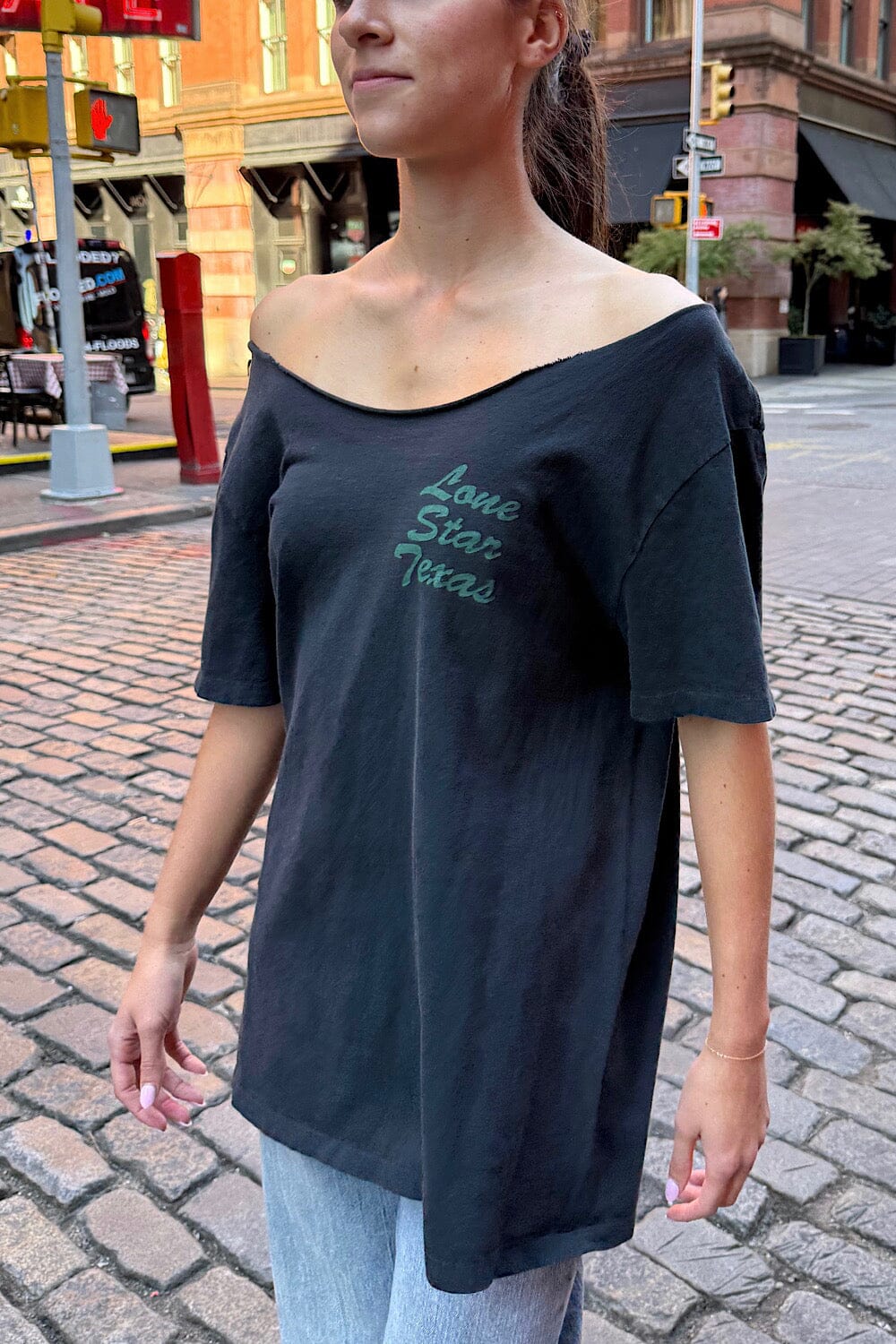 Black / Oversized Fit