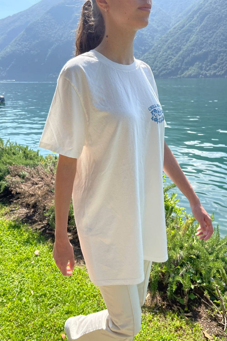 Chill Since Hawaii '93 Oversized Tee | Oversized Fit