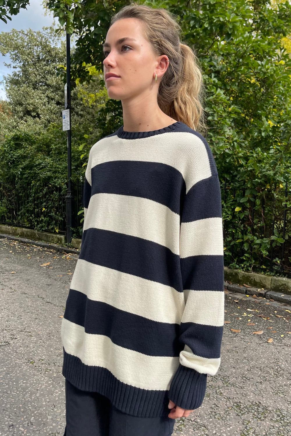 Cream Navy Blue Stripes / Oversized Fit