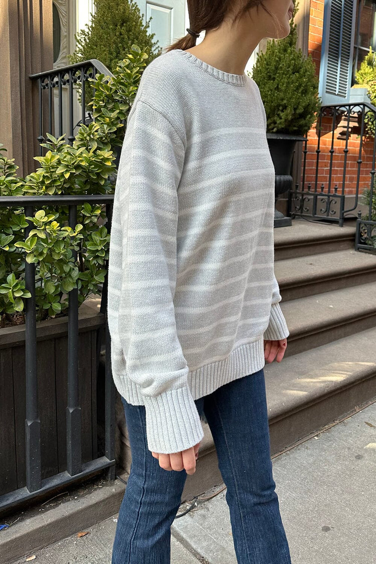 White Silver Thin Stripes / Oversized Fit