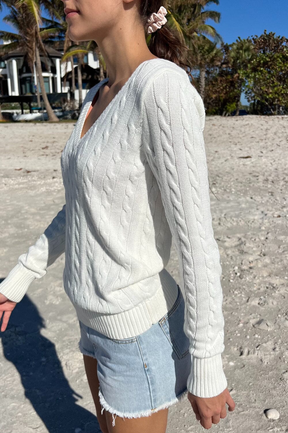 White / Regular Fit