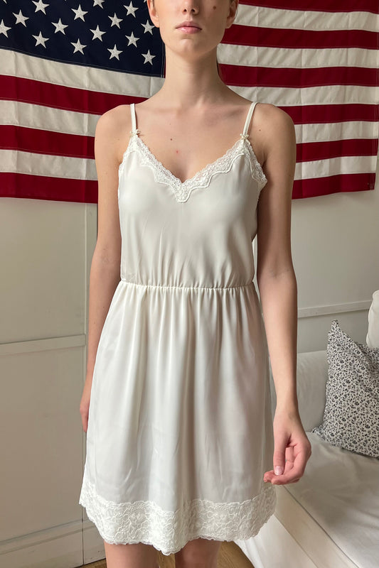 brandy satin dress Silk dress opinion : r/BrandyMelville