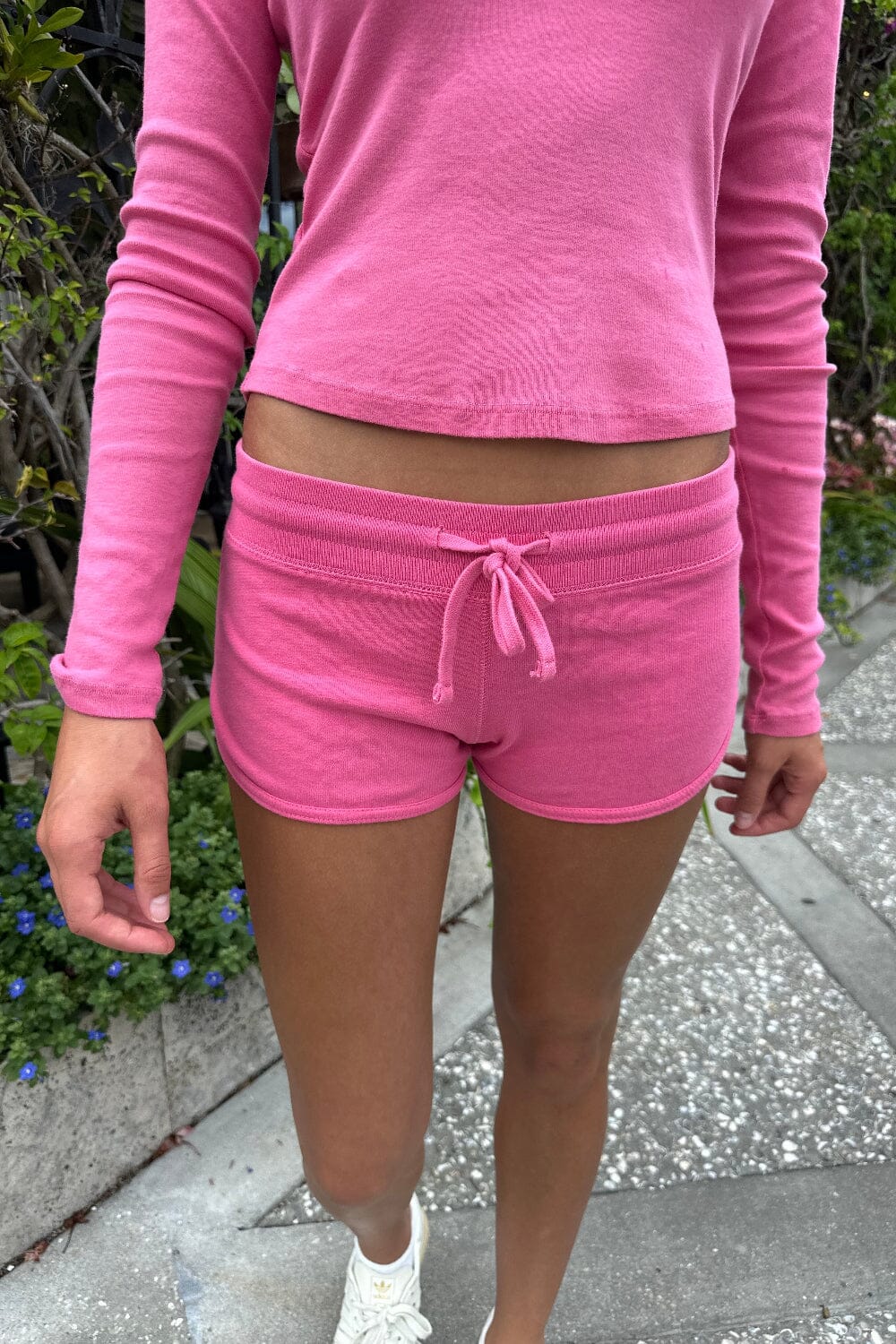Marcie Sweatshorts | Fuchsia / XS/S
