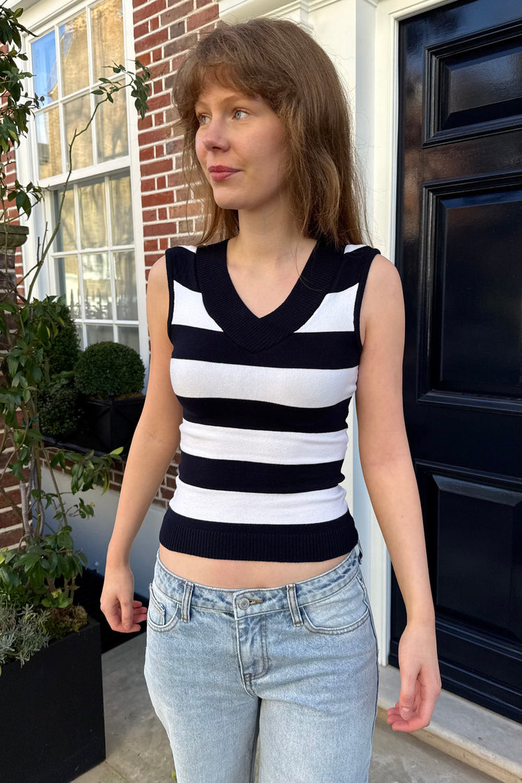 Amira Stripes Top | White And Navy Blue Thick Stripes / XS/S