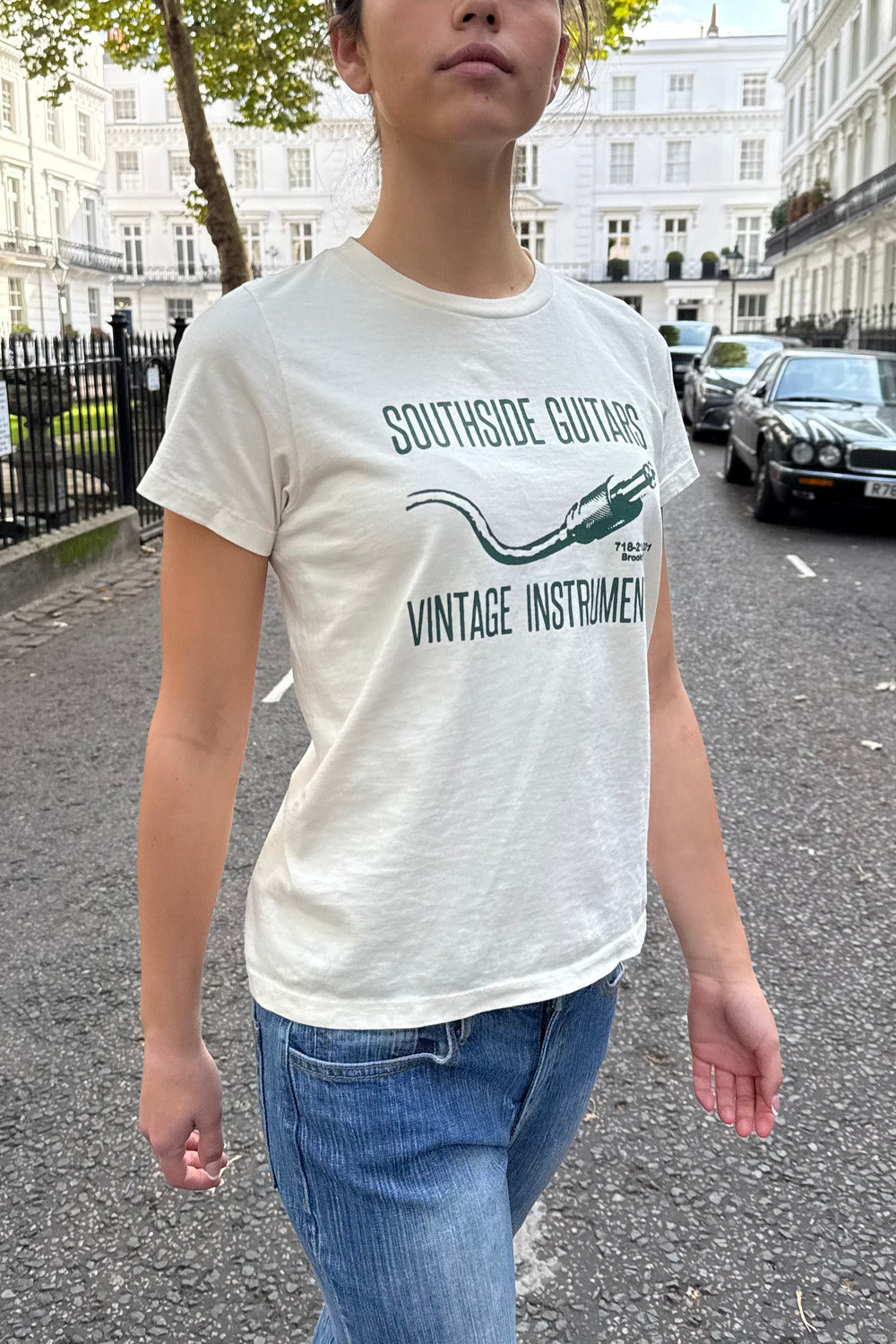 Chloe Southside Guitar Top | Ivory / Regular Fit