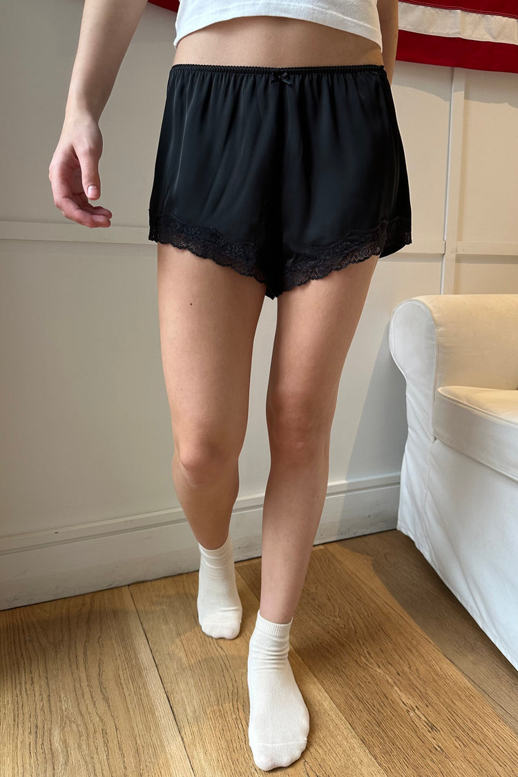 Poppy Lace Shorts | Black / XS/S