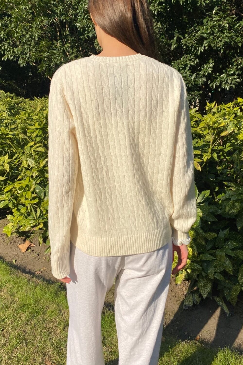 Cream / Regular Fit