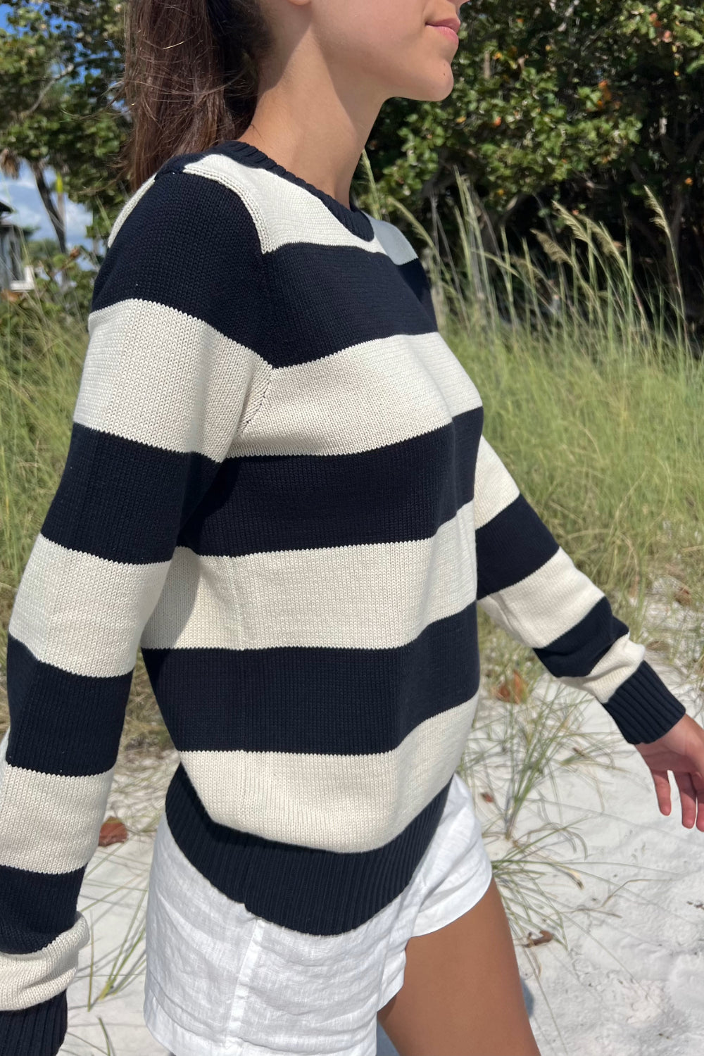 Cream Navy Blue Stripes / Regular Fit