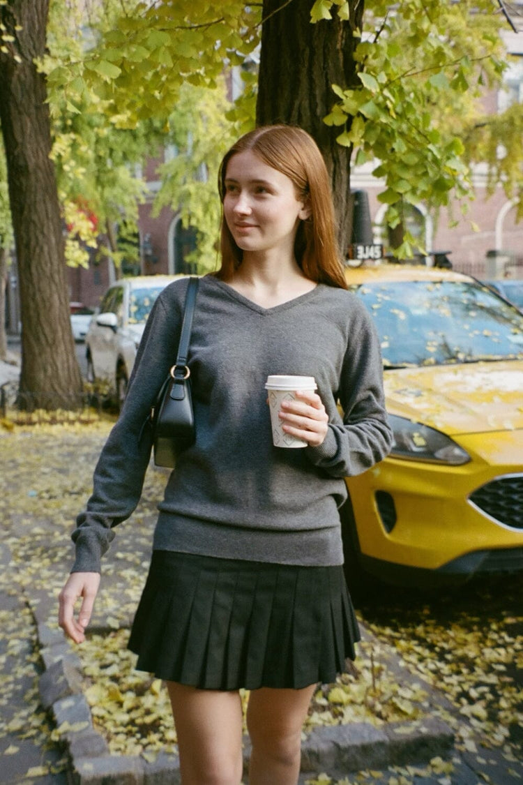 Avril Wool Sweater | Dark Grey / Oversized Fit