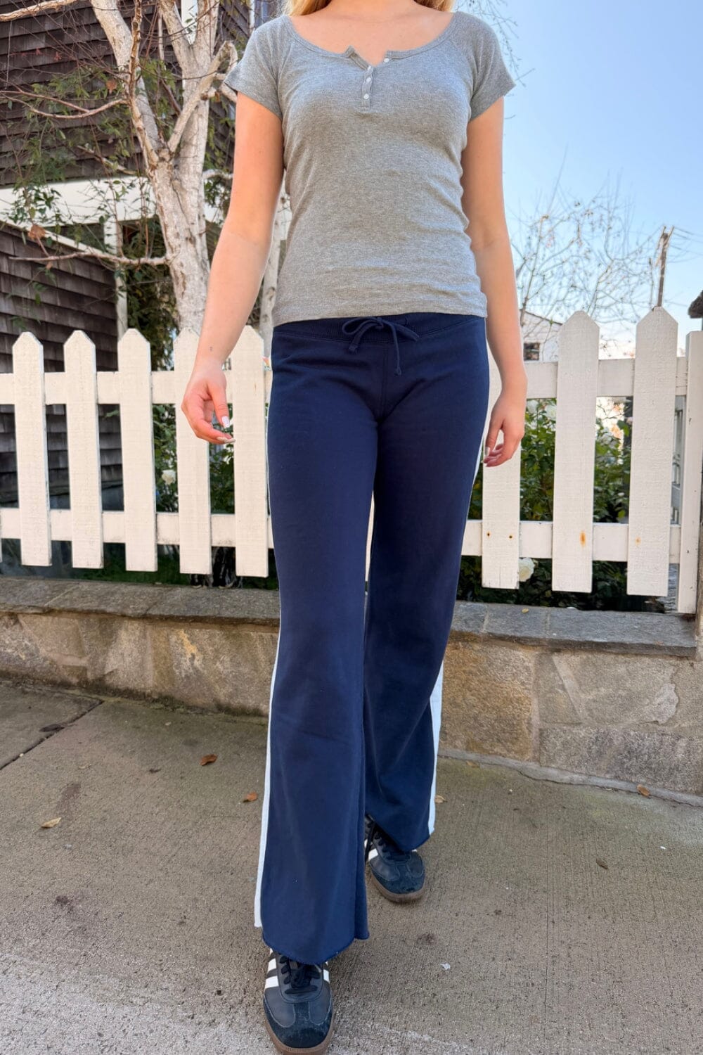 Hillary Stripe Yoga Pants | Navy Blue / XS/S