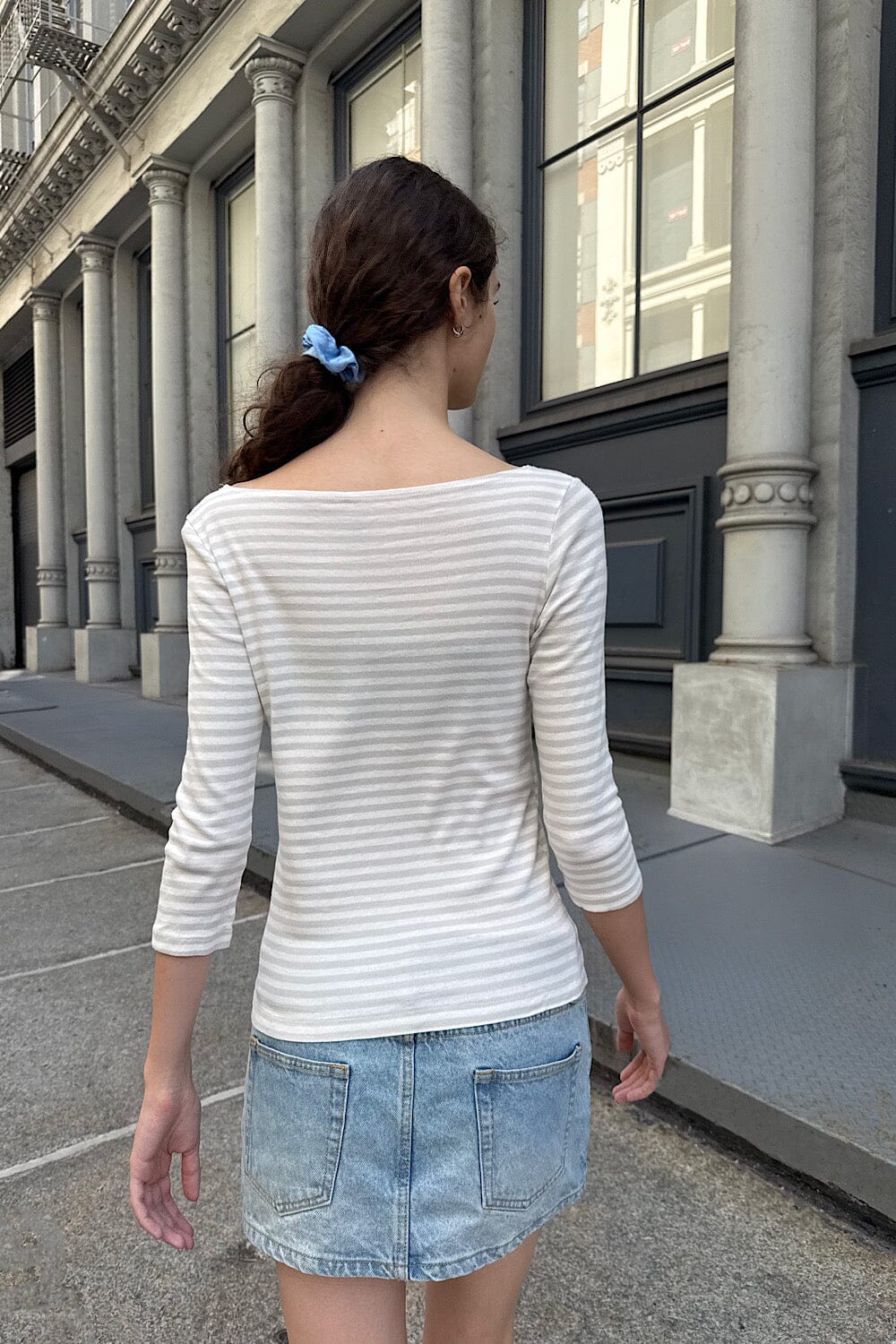 White And Beige Stripes / XS/S