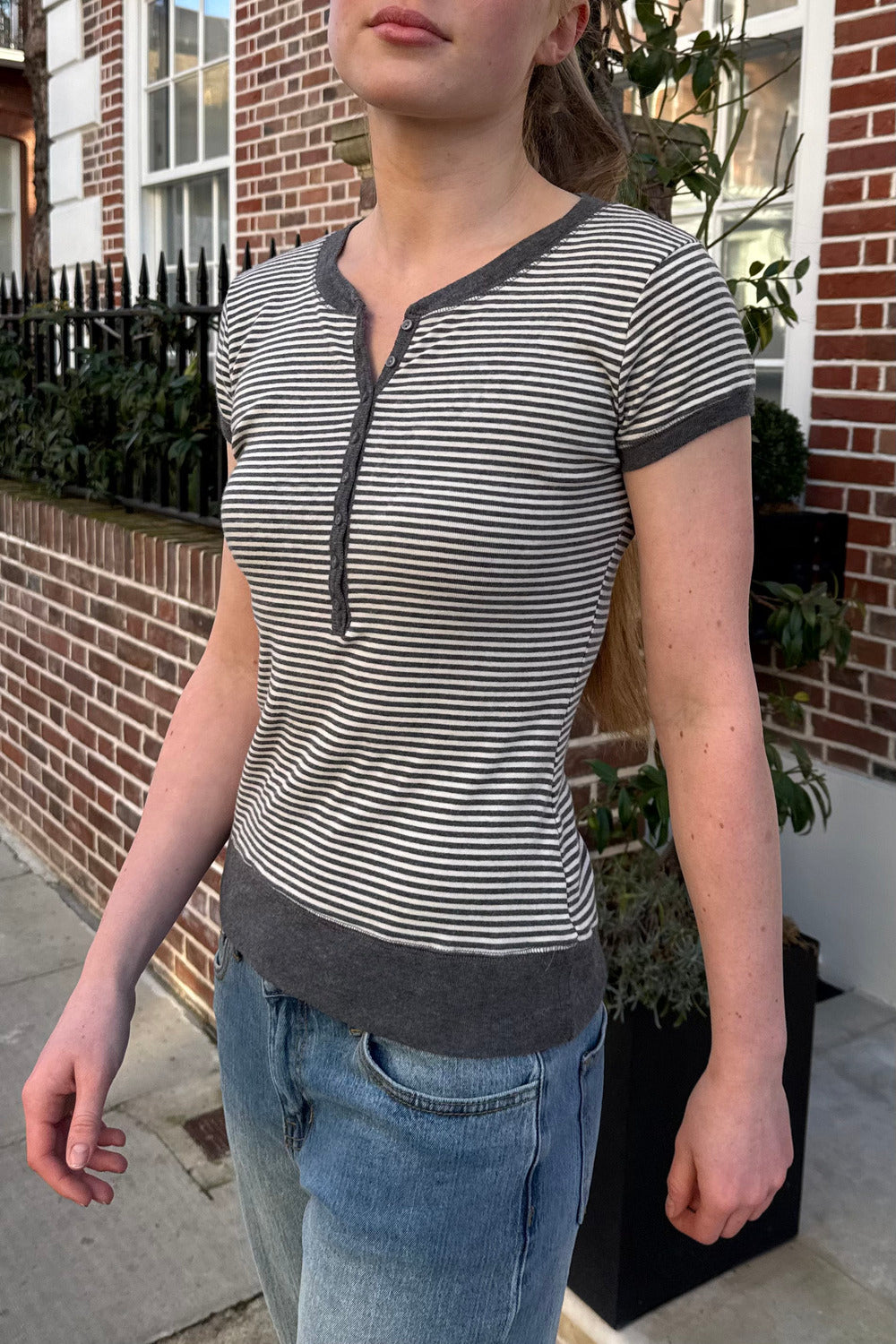 Zelly Striped Top | Dark Grey White Stripes / XS/S