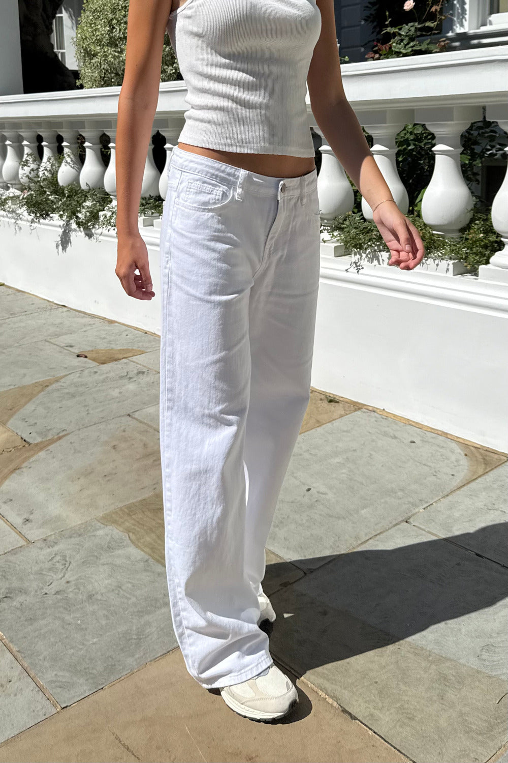 White / S
