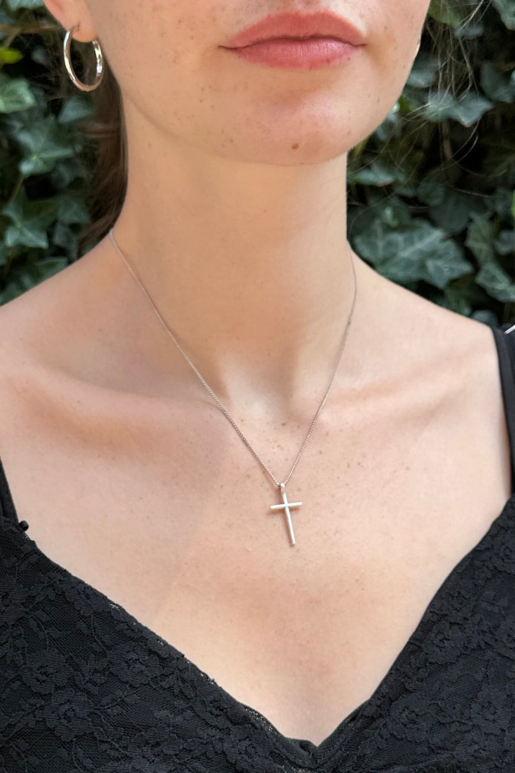 Cross Necklace | Silver