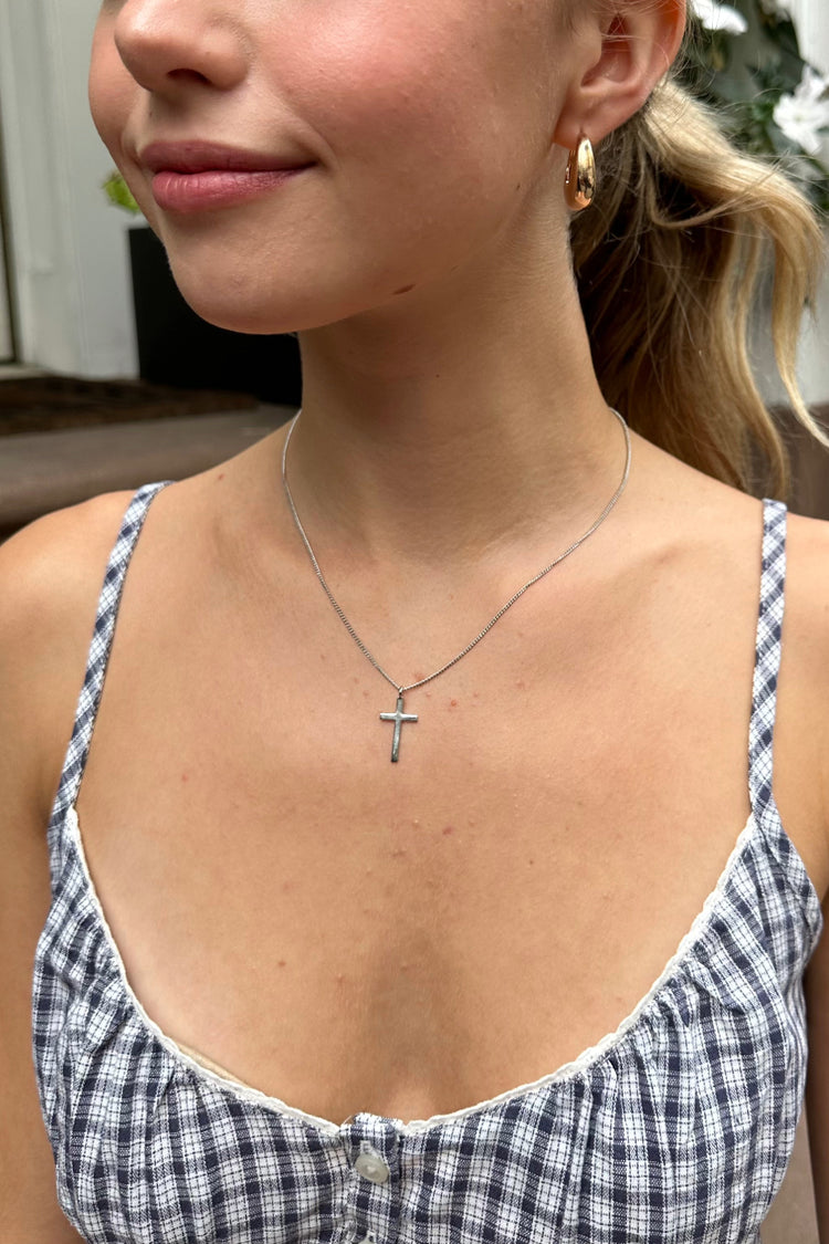 Dainty Cross Necklace | Silver