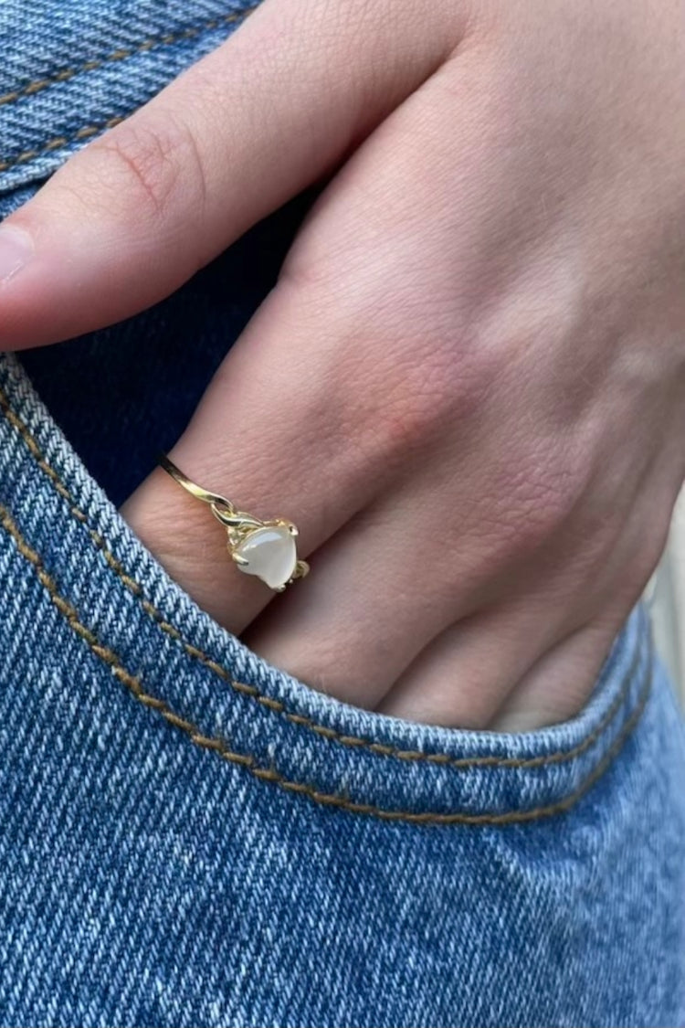 Stone Heart Ring | Gold