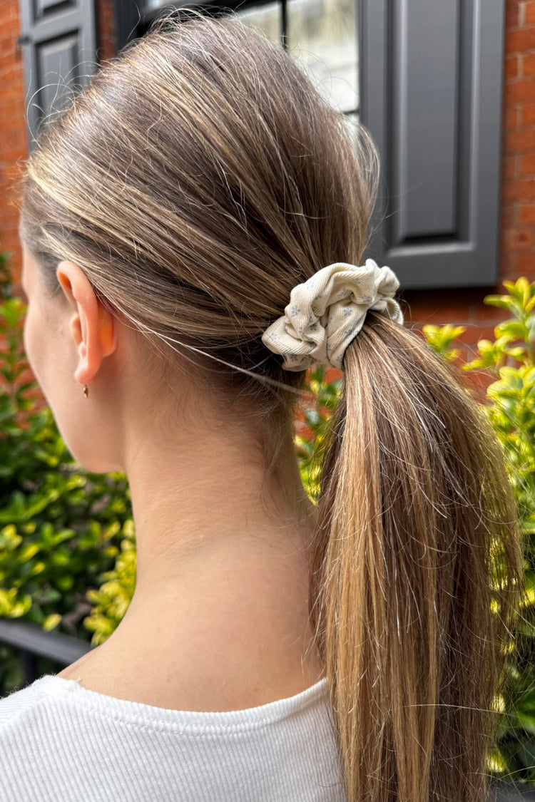 Floral Scrunchie | Cream Blue Flowers