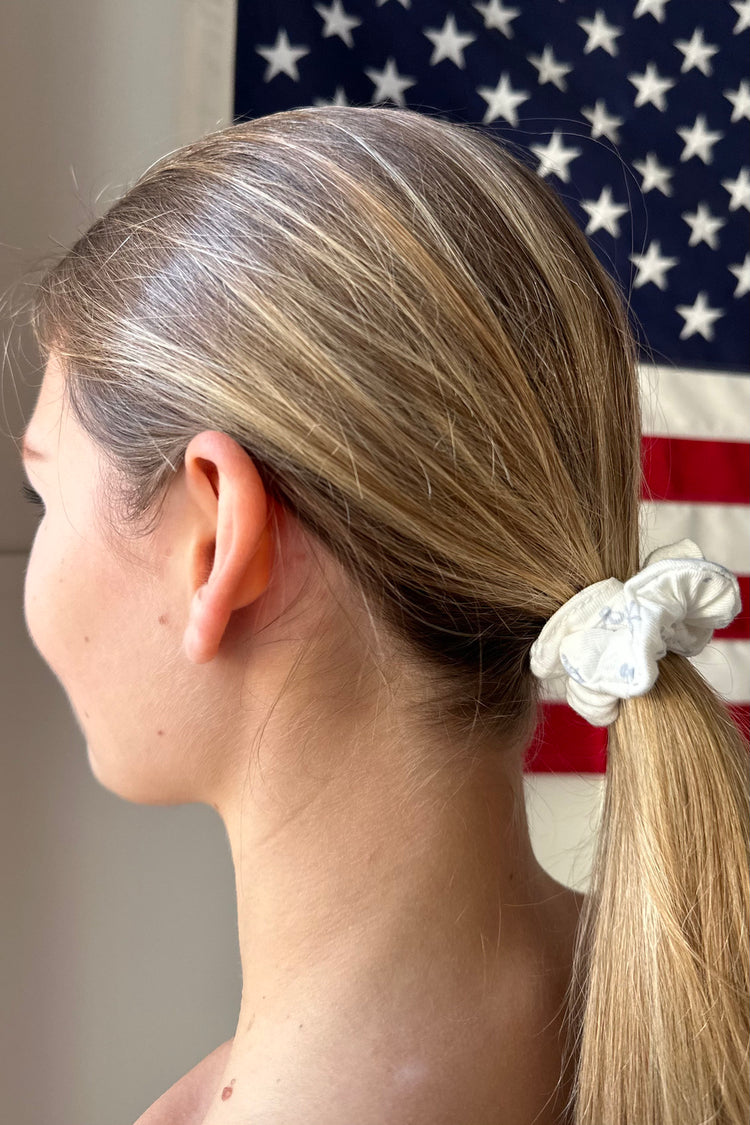 Bow Scrunchie | White