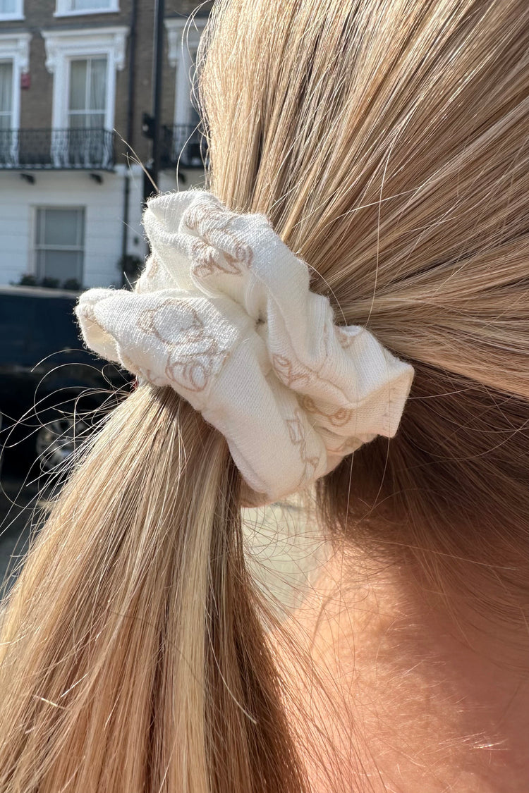 Teddy Scrunchie | White