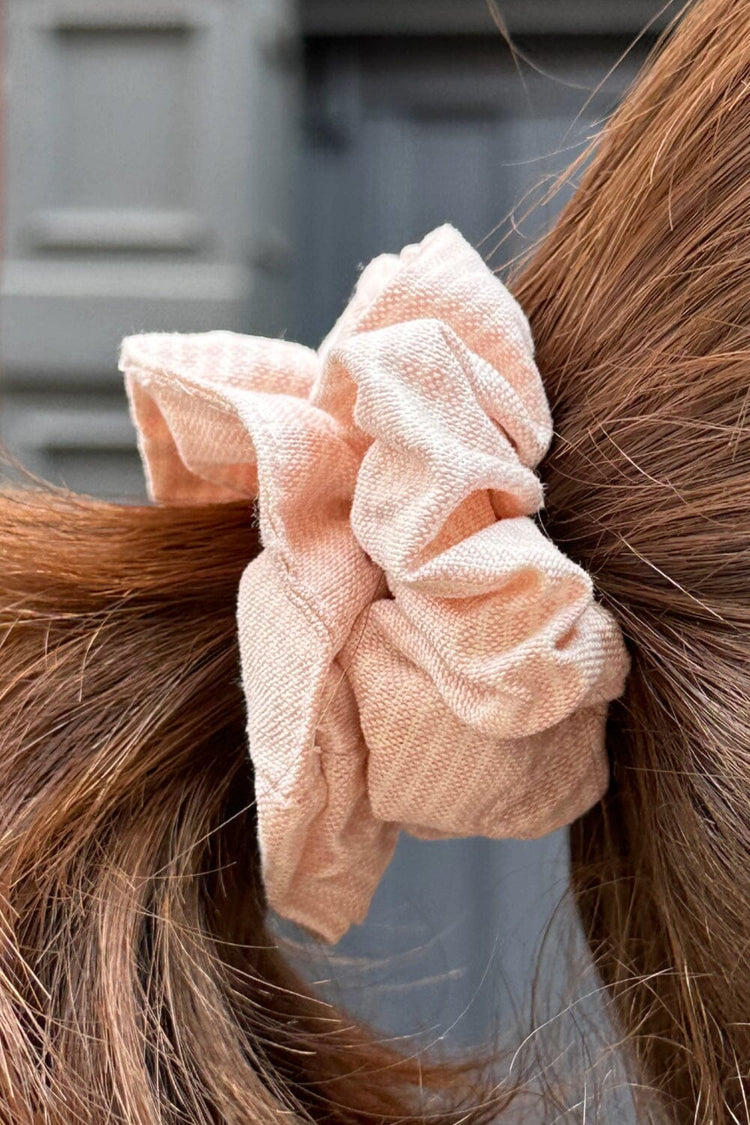 Striped Scrunchie | Light Pink White Stripes