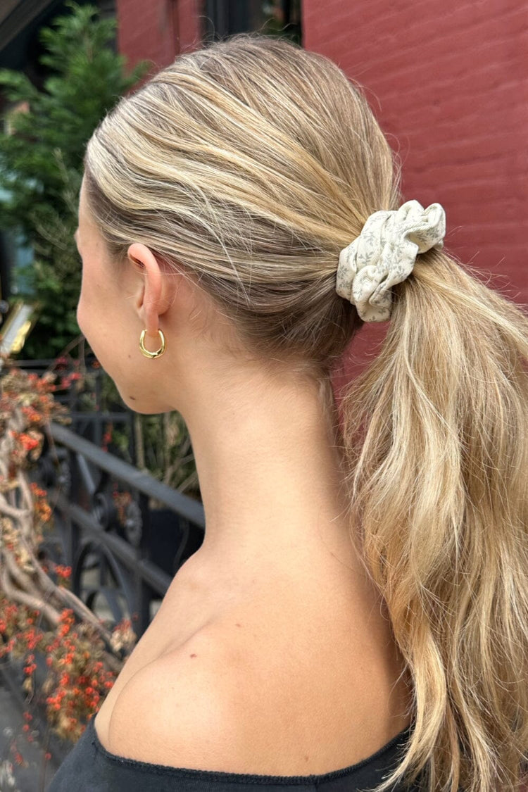 Floral Scrunchie | Cream Blue Leaf Floral