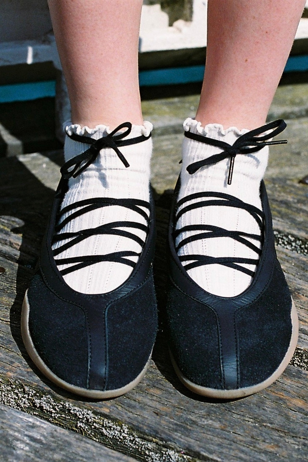Ruffle Ribbed Socks | Cream