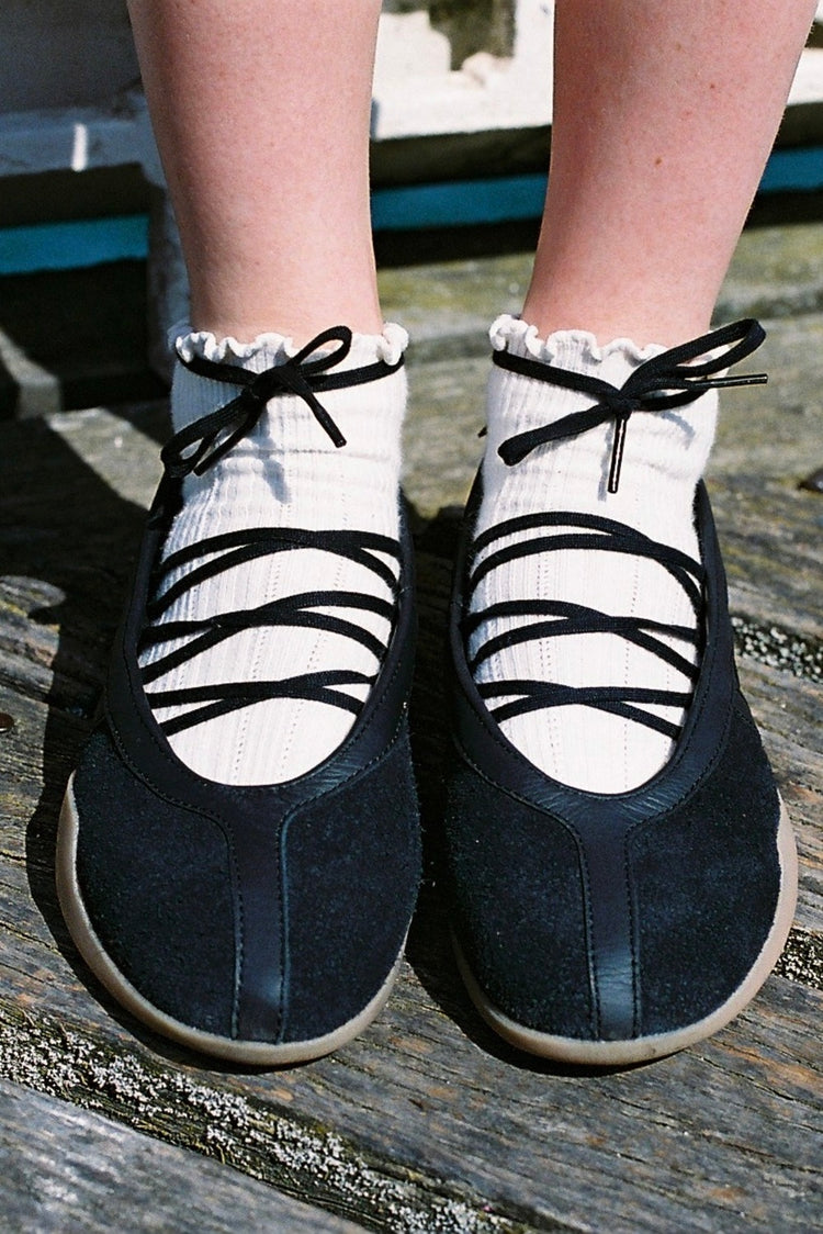 Ruffle Ribbed Socks | Cream