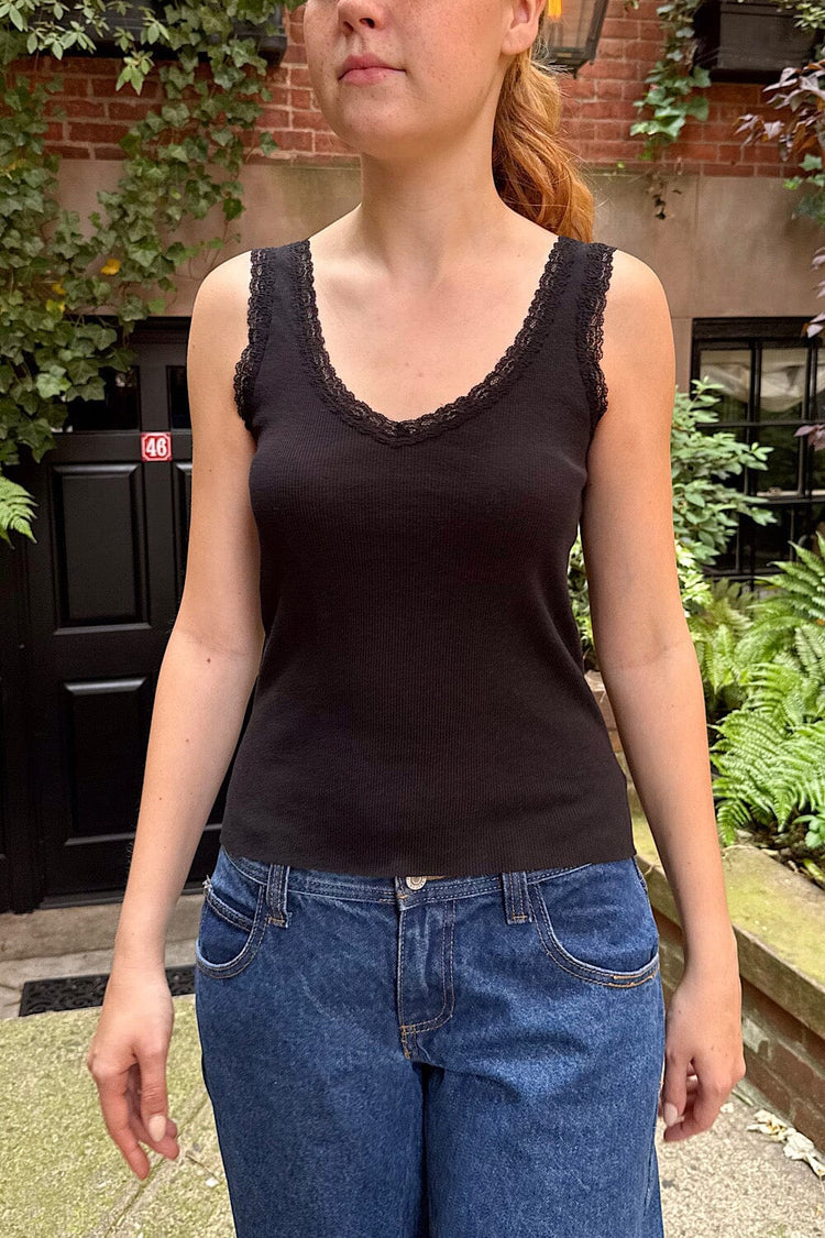 Ronnie V-Neck Lace Tank | Black / XS/S