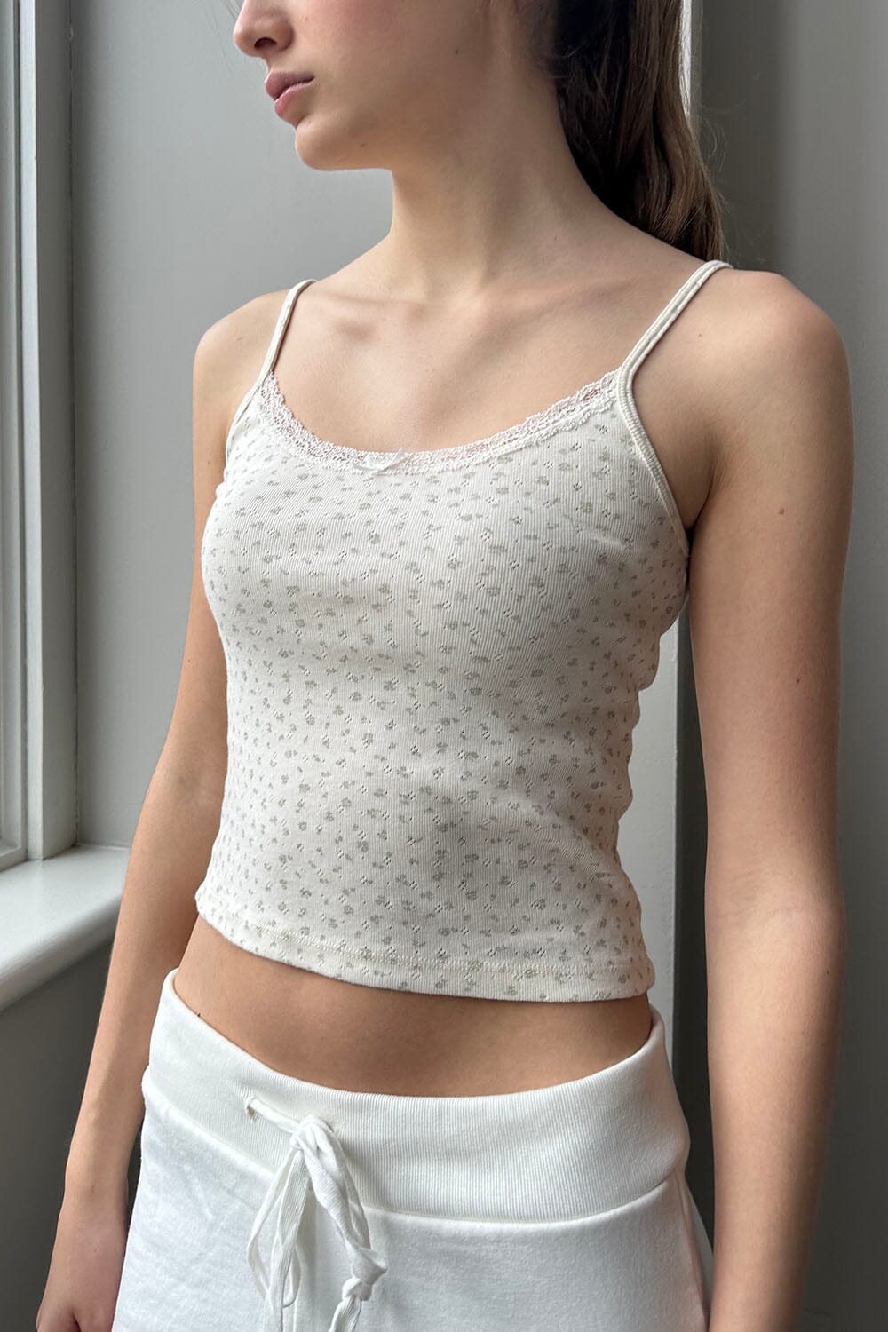 Skylar Floral Eyelet Lace Tank | Ivory With Green Sage Daisies / XS/S