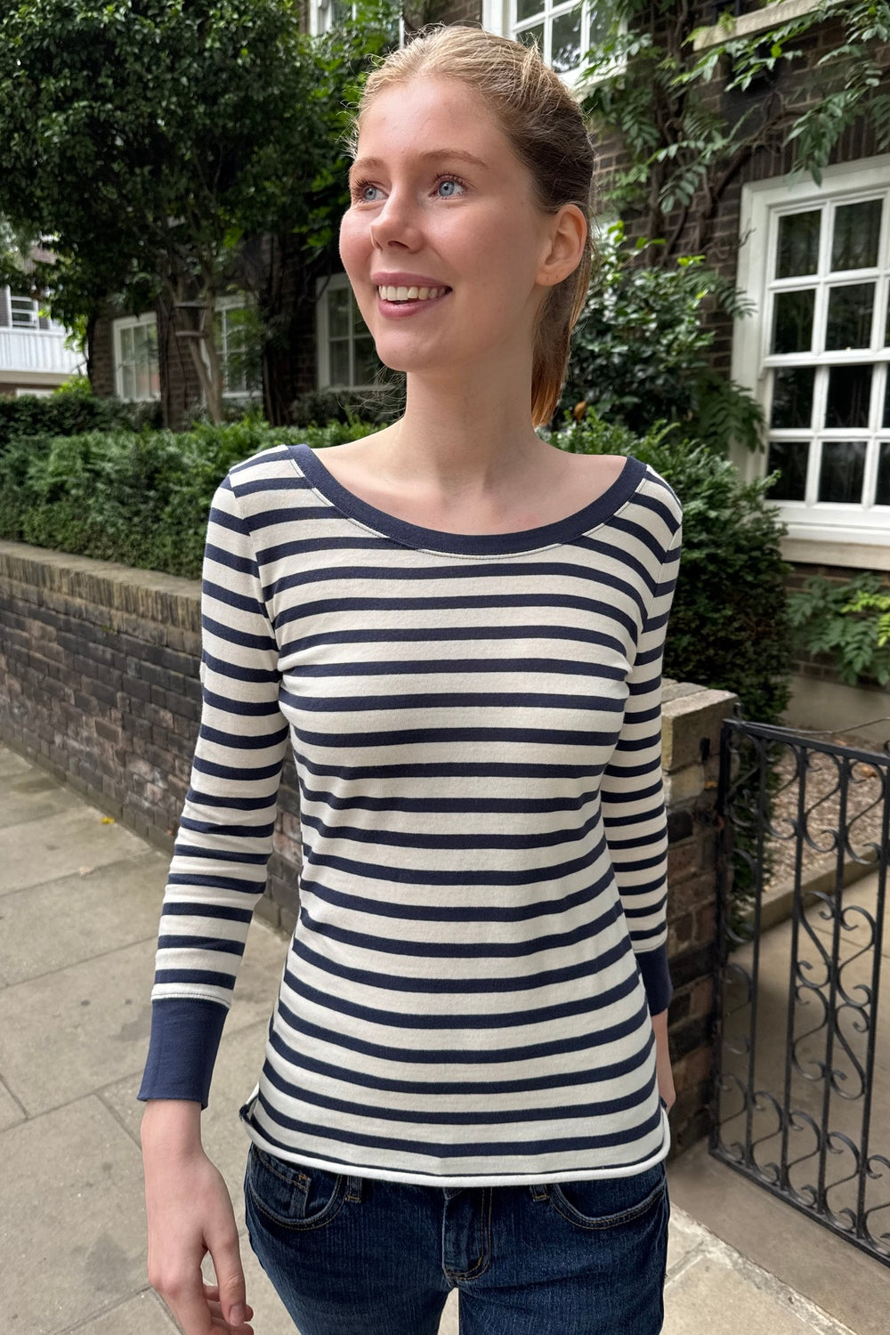 Zelly Striped Top | White And Faded Navy Stripes / XS/S