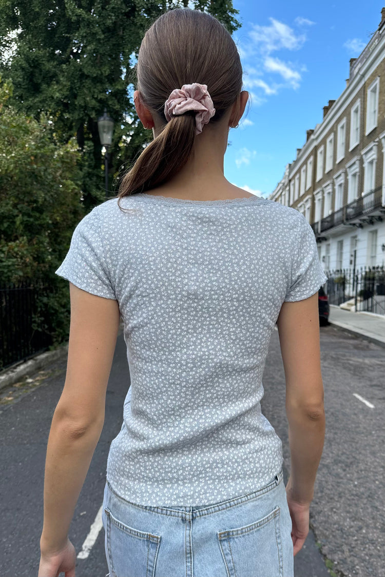 McKenna Eyelet Floral Top | Light Blue With White Floral / XS/S