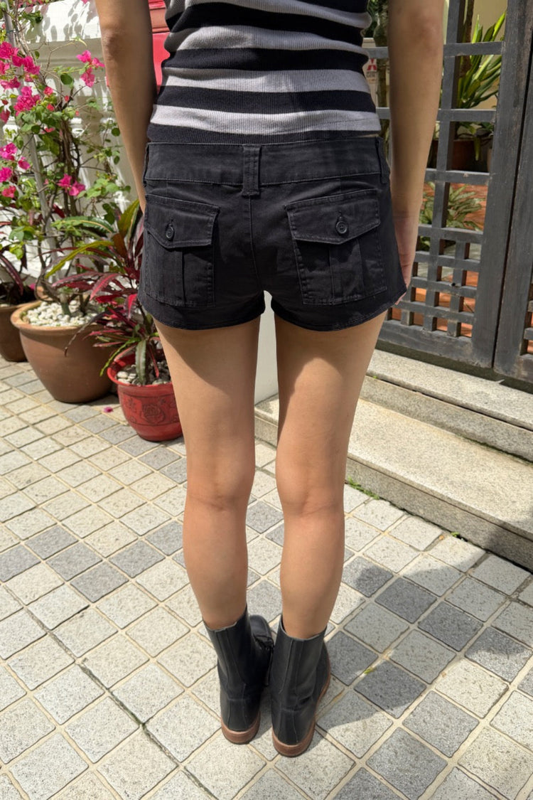Agata Shorts | Black / XS/S