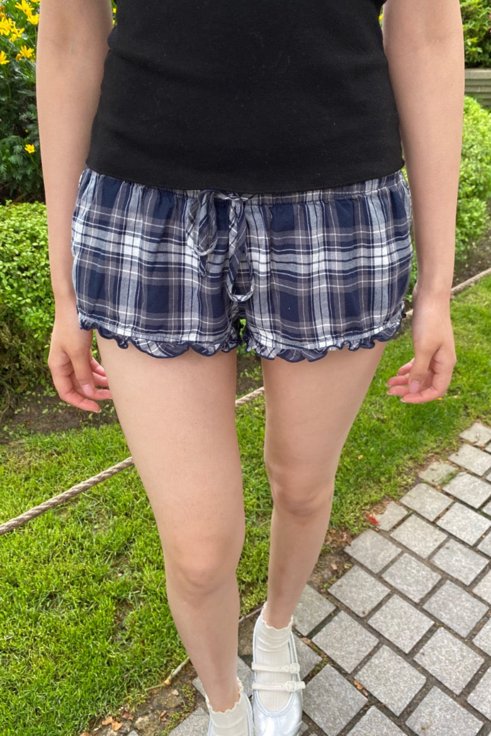 Poppy Plaid Shorts | Navy Blue White Plaid / XS/S