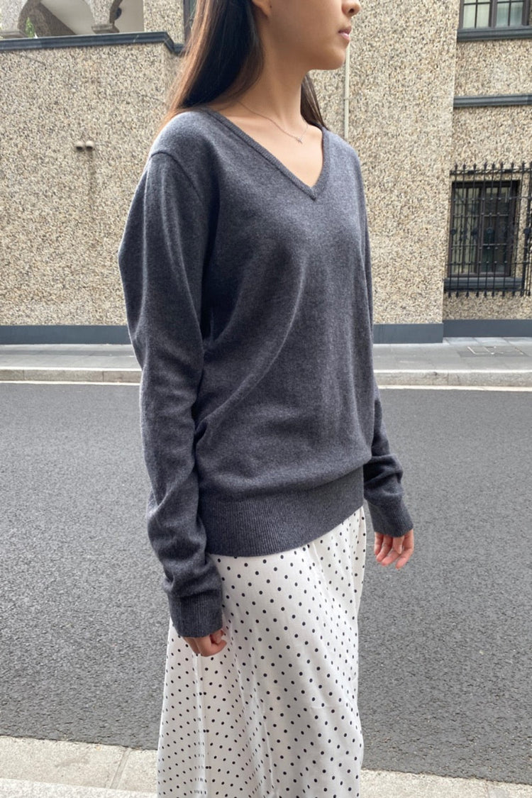 Avril Wool Sweater | Dark Grey / Oversized Fit