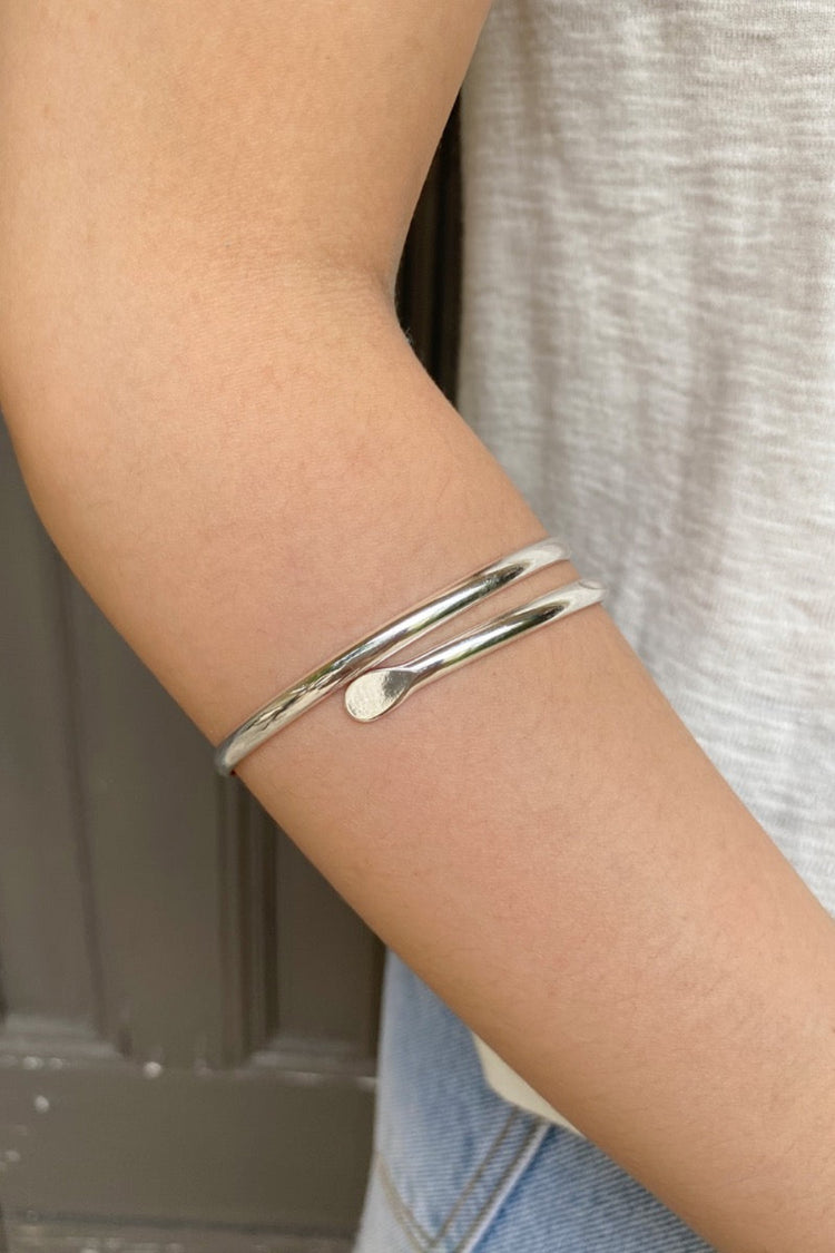 Spiral Arm Bracelet | Silver